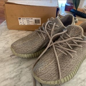 Yeezy boost 350 Agagra/moonro originals